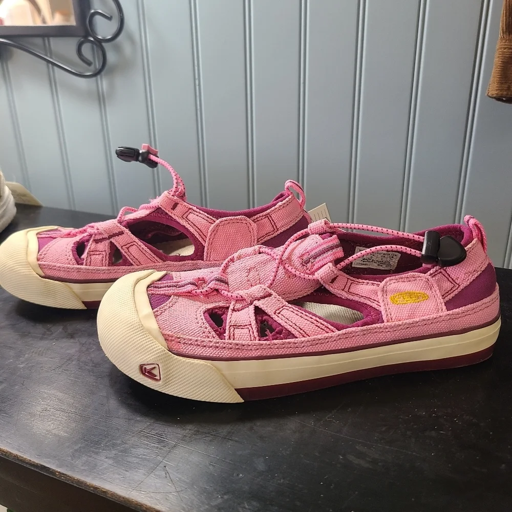 Keen Pink Girls Sandal Sneakers